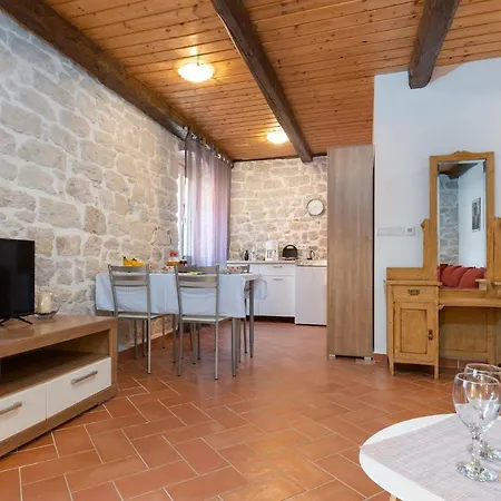 Apartment Perla